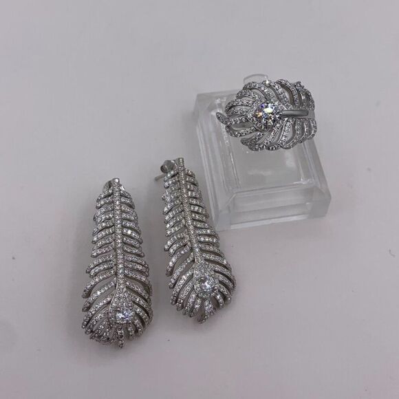 Earring, NWOT, solid 925 sterling silver, lab created clear gem, 1 3/4 inch drop - Picture 8 of 16